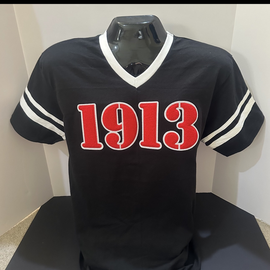 1913 Chenille Lettering Vneck Black With White Stripes